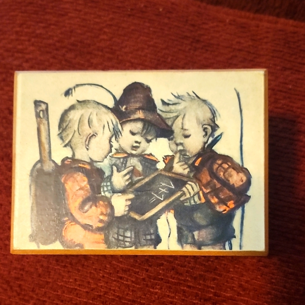 Vintage REUGE Edelweiss Swiss Wooden Music Box Little Boys Chalkboard